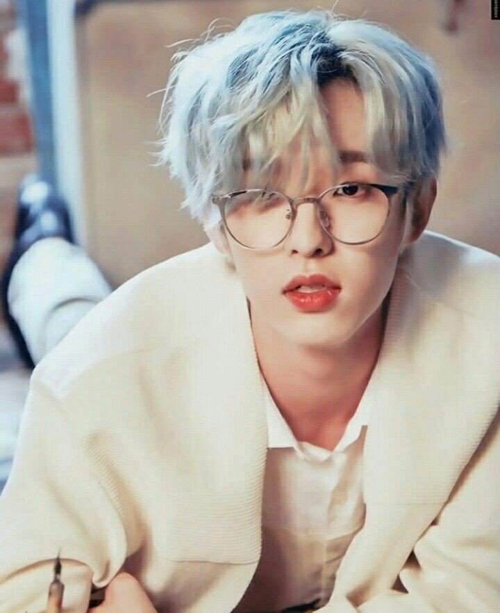 jaebluehair.jpg