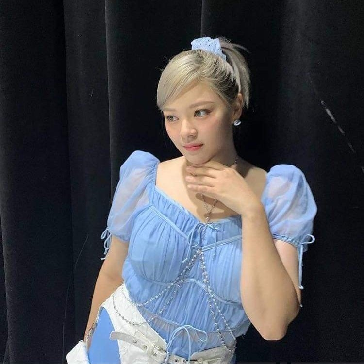 Jeongyeon23.jpg