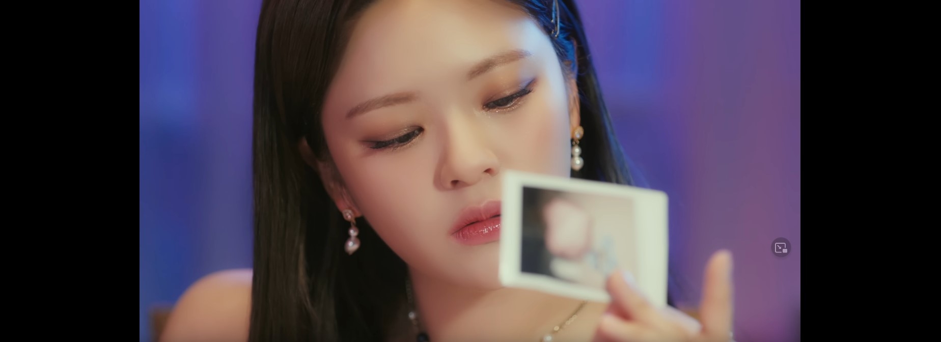 jeongyeon3.jpg