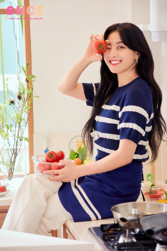Jihyo-Twice-Chn-Jpn-20-5.jpg
