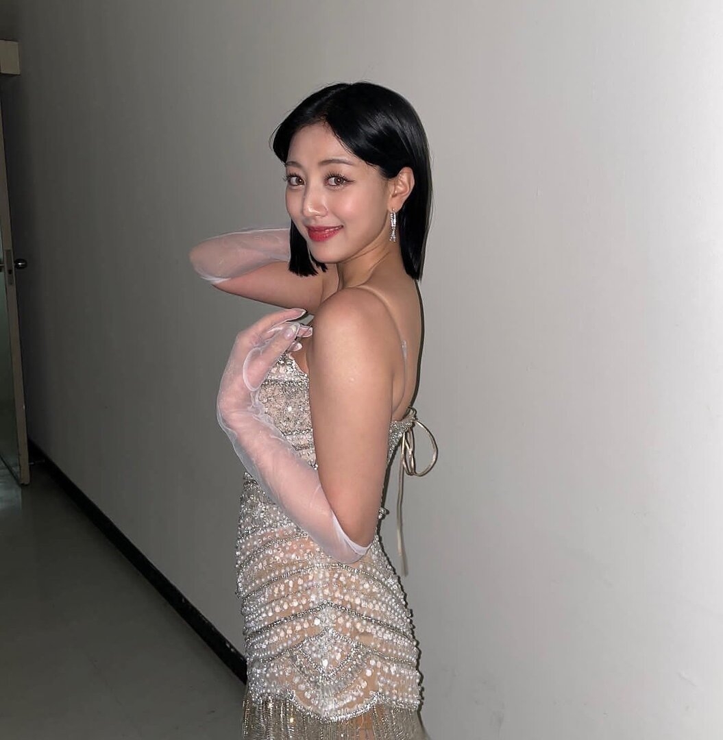 Jihyo270.jpg