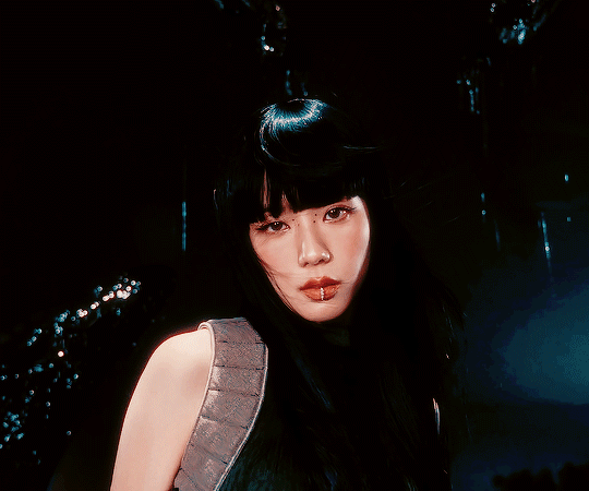 jisoo.gif