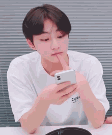 jungwon-enhypen (1).gif