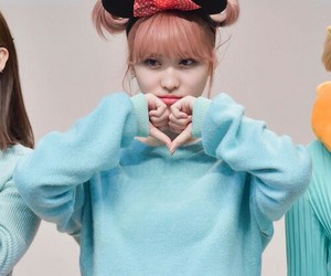 K-Pop_Momo.jpg