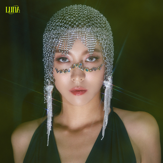 Luna-Madonna-teaser-new-A_27.jpg
