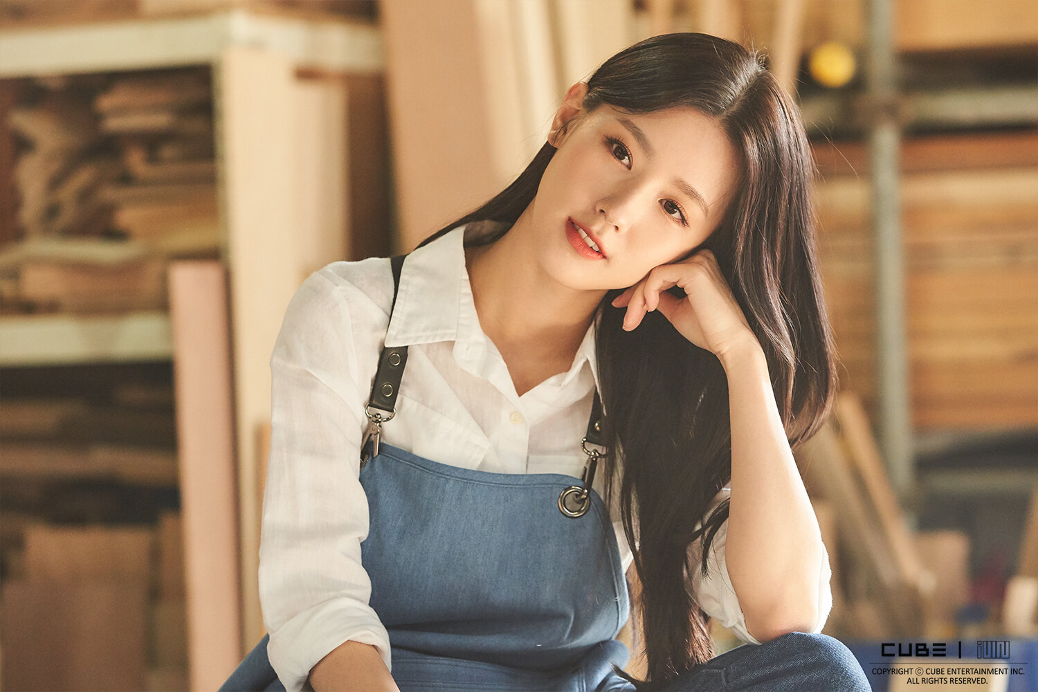 Miyeon - 2021 Seasons Greeting 02.jpg