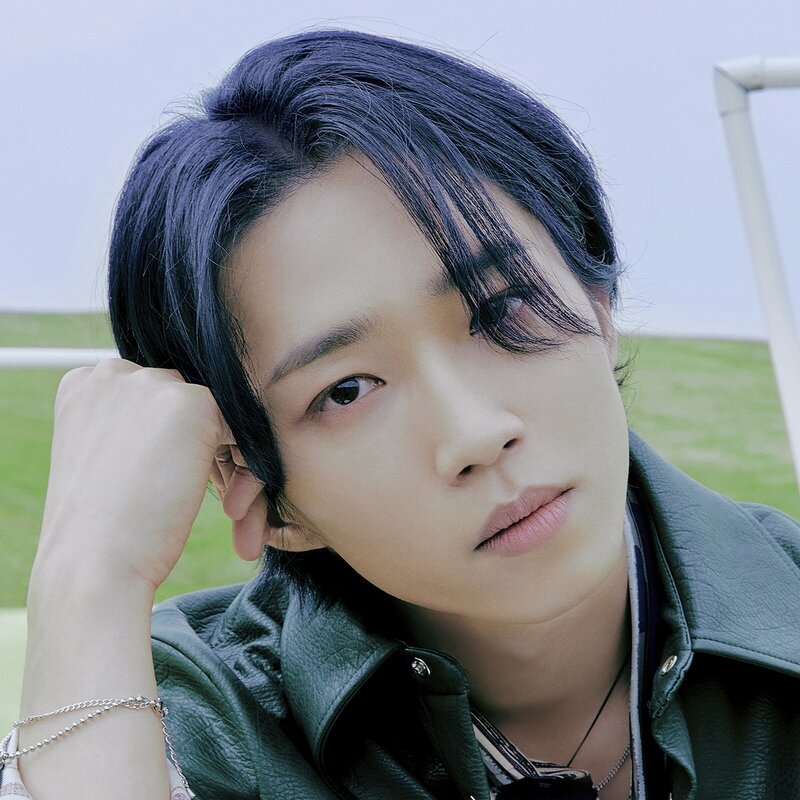 N-Flying-Man-on-the-Moon-Concept-Teaser-Images-documents-2.jpeg