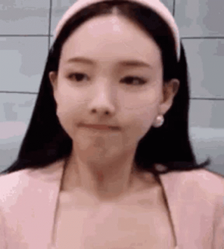 nayeon.gif
