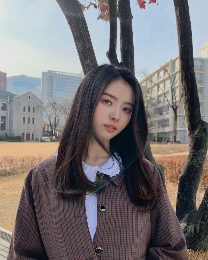 nayoung_lim95___CIkF00UnPwK___.jpg