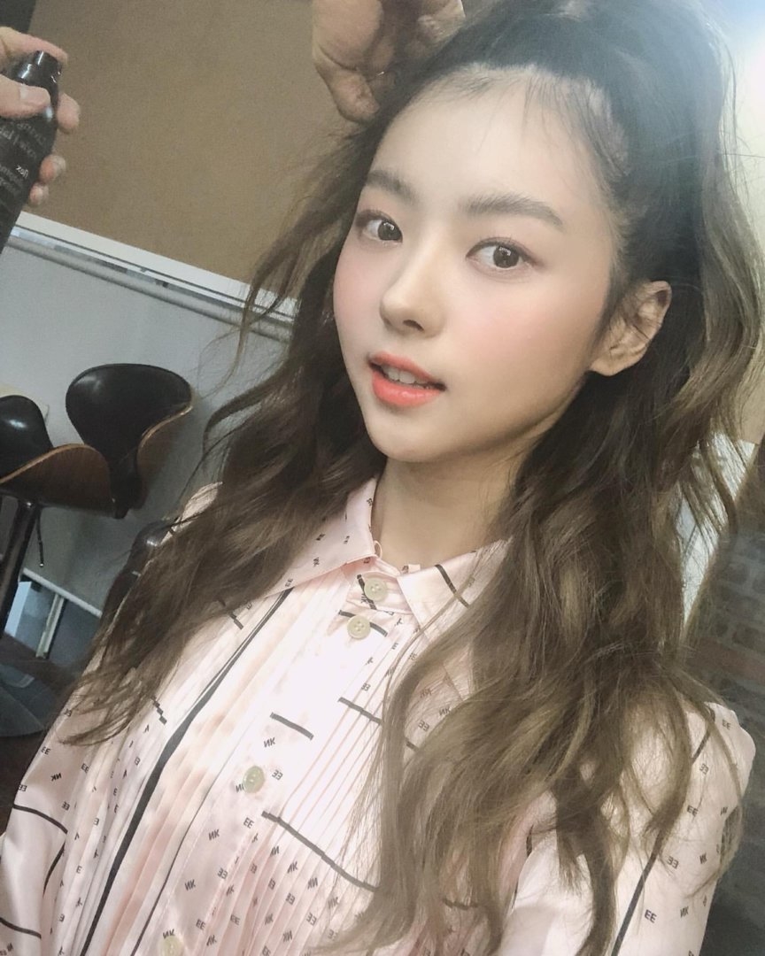 nayoung_lim95_B729PW1nJgr_2.jpg