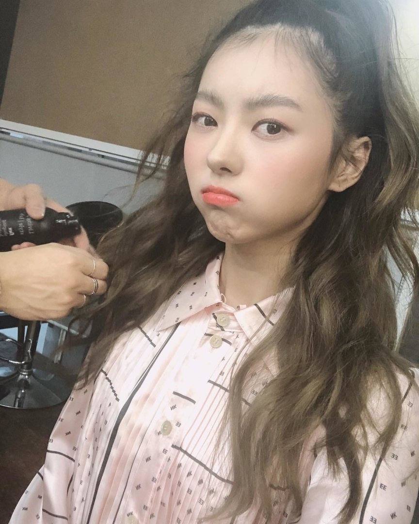 nayoung_lim95_B729PW1nJgr_3.jpg