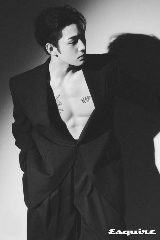 nuest-baekho-the-masculine-beauty-of-autumn.jpeg