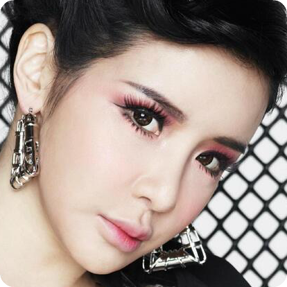 Park Bom black hair 2.png