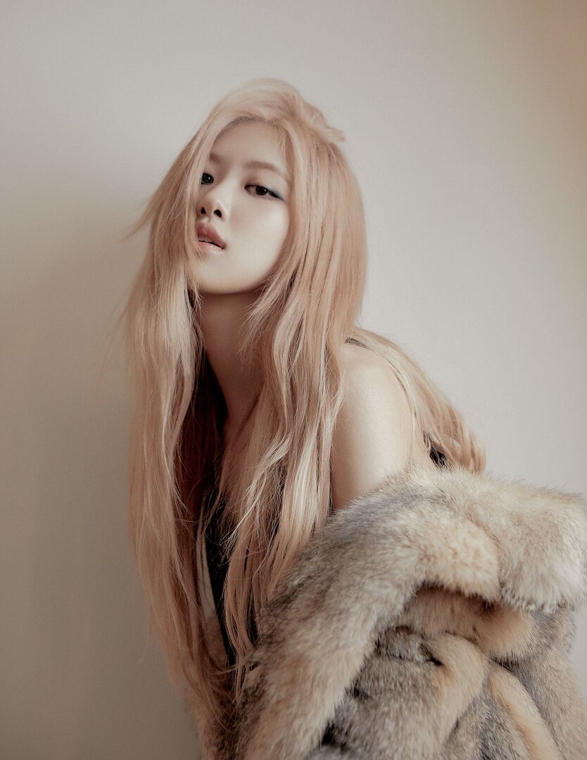 Reasons-BLACKPINK-Rosé-Should-Debut-Her-Spring-2021-Collection-By-VOGUE-UK-1.jpg