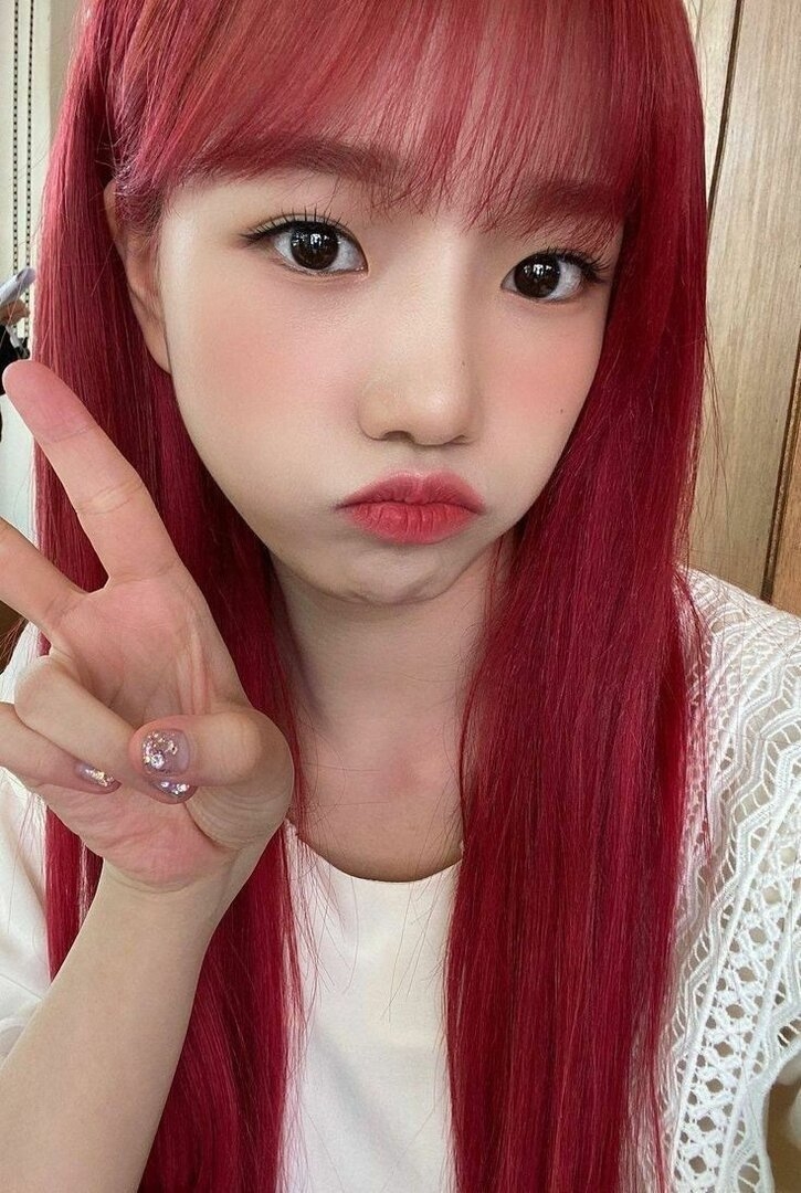 red_hair_yuri.jpg