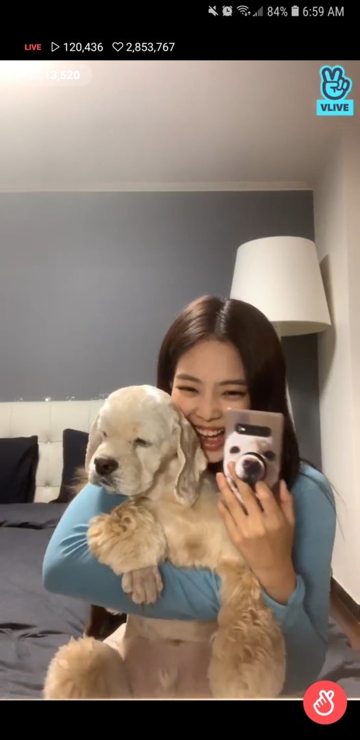 Screenshot_20190803-065945_V LIVE.jpg