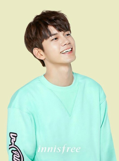 Seongwooo.jpg