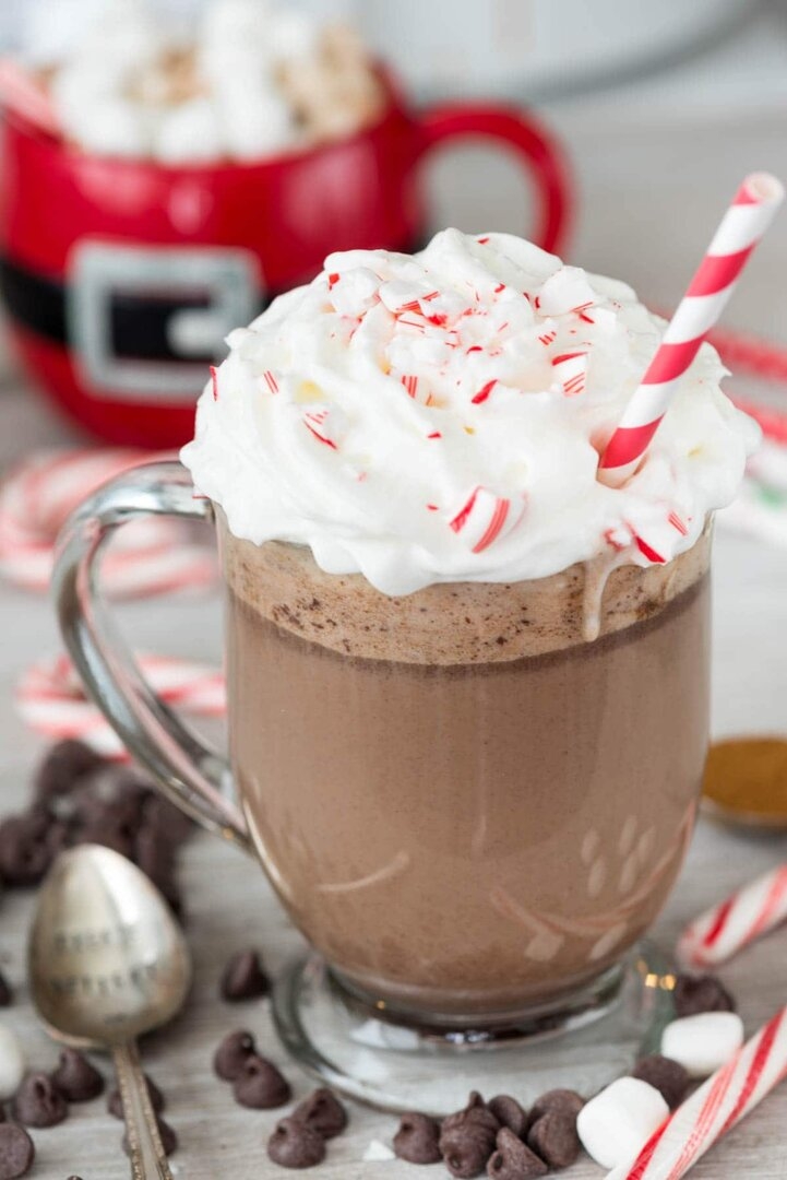 Slow-Cooker-Peppermint-Mocha-5-of-6.jpg