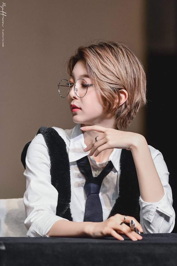 smart babe.jpg