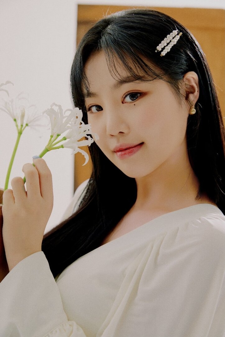 Soojin 01.jpg