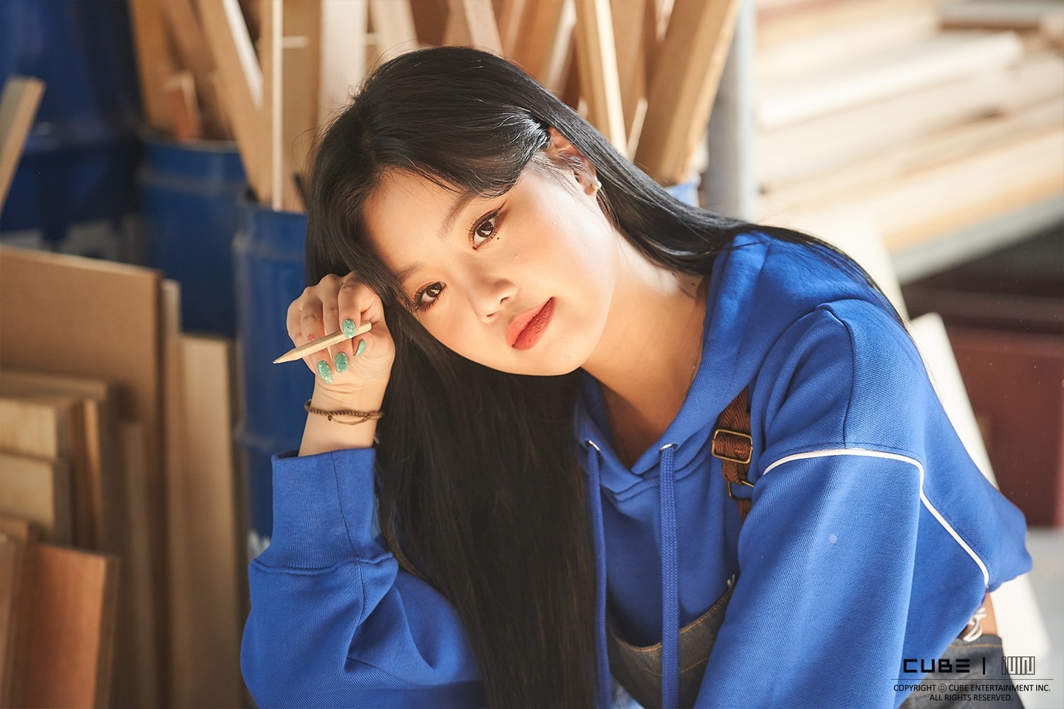 Soojin - 2021 Seasons Greeting 02.jpg