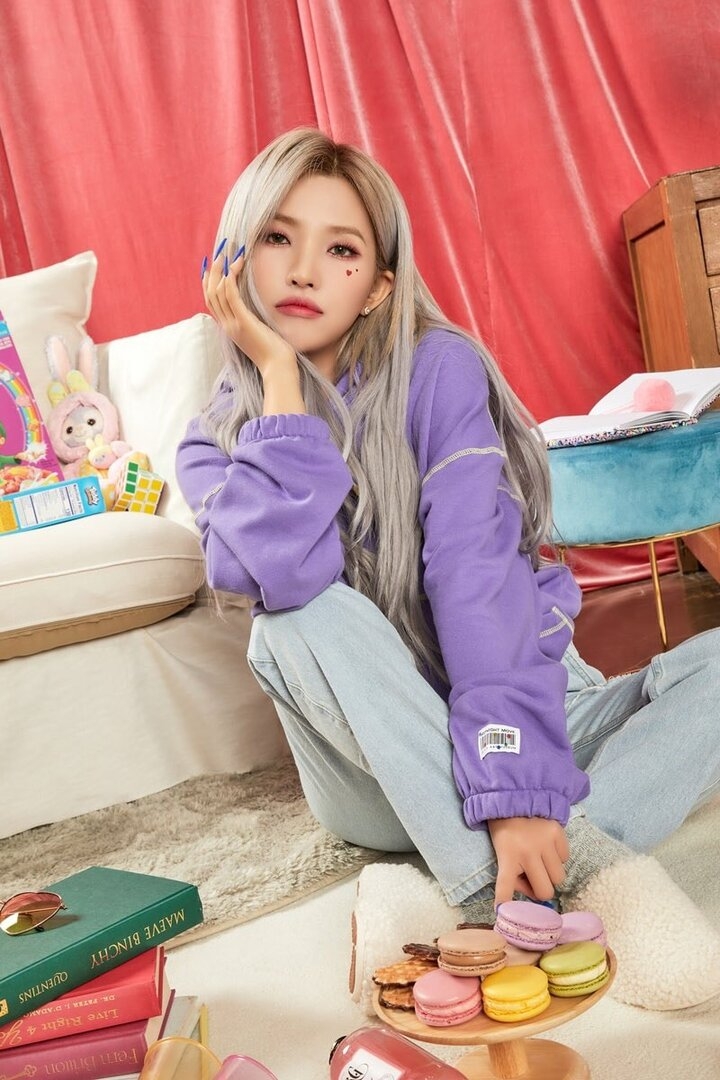 Soyeon 02.jpg