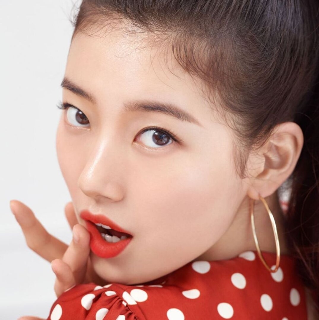 Suzy 02.jpg