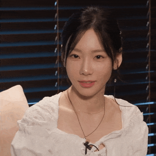 taeyeon-girls-generation (1).gif