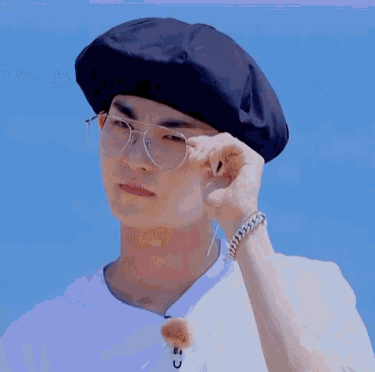 tenor-12.gif