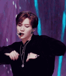 tenor (13).gif
