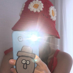 tumblr_b5d1fe56689863277b35ebe12335d586_25ab9bfd_250.jpg