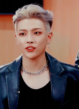Tumblr_l_190263470922955.gif