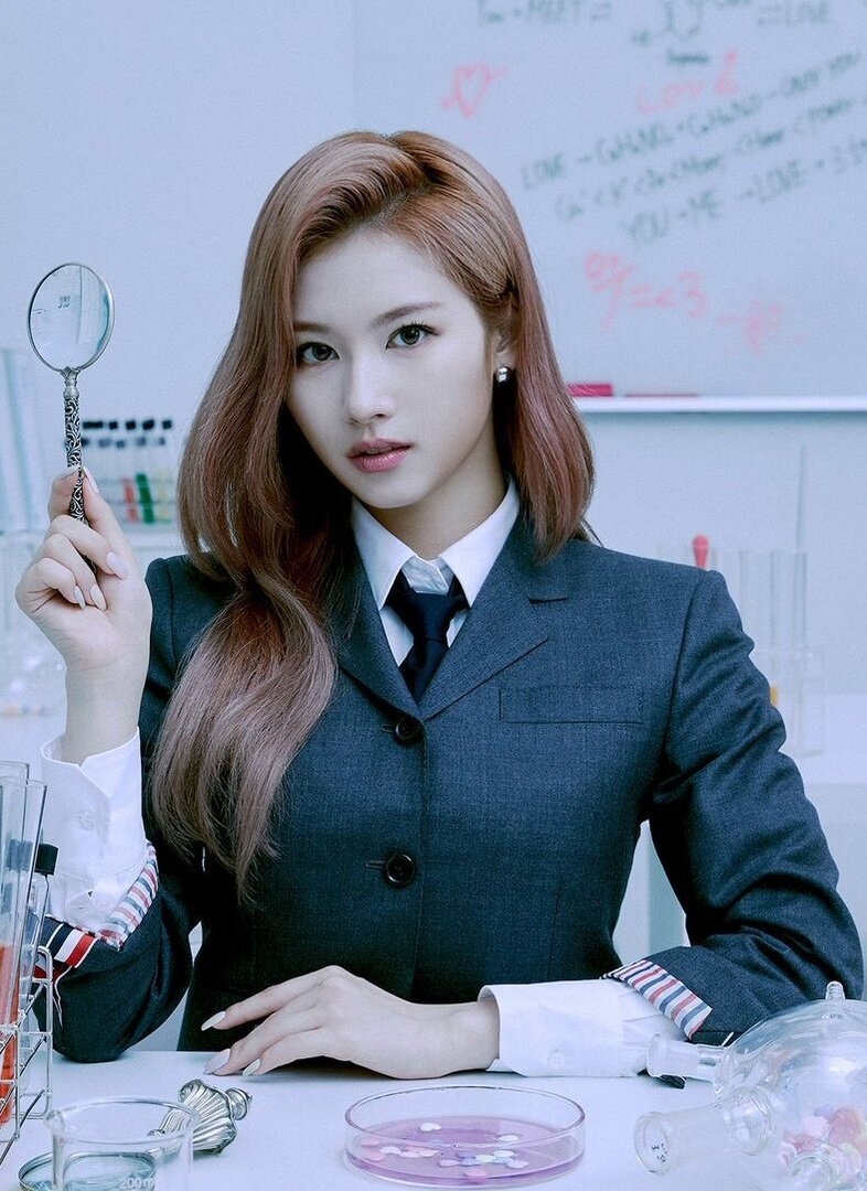 Twice - Sana (Formula of Love, Scientist Teaser) 01.jpg
