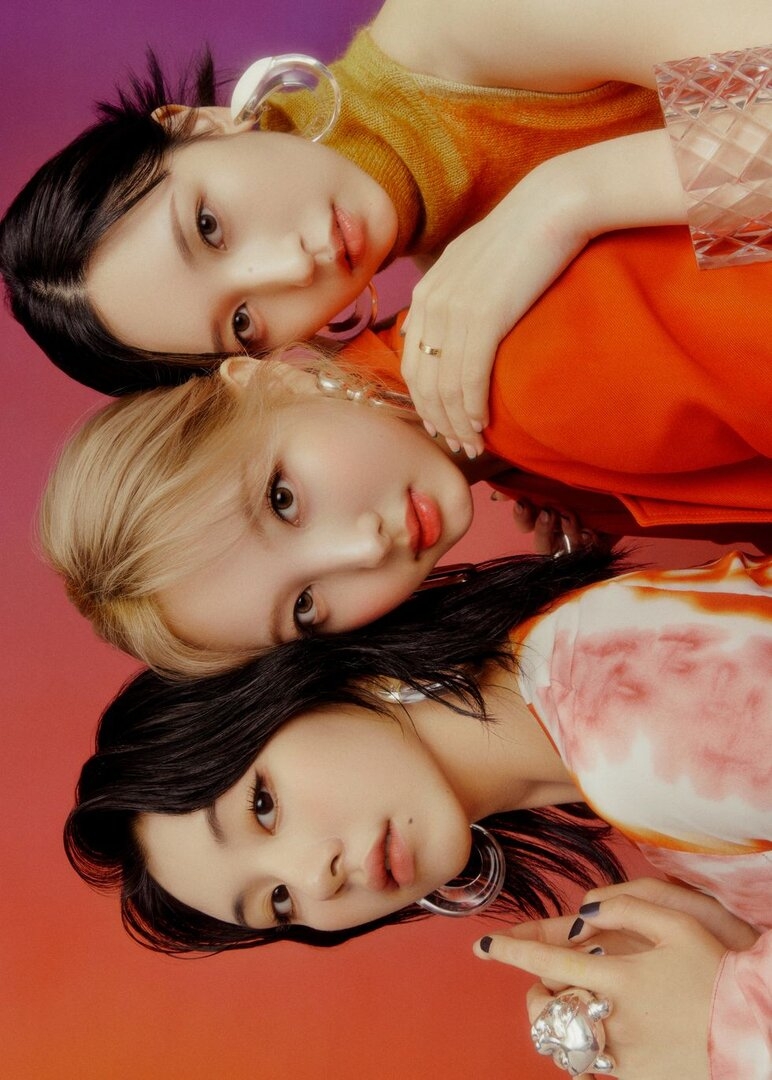 twice5.jpg
