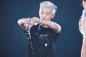 38553