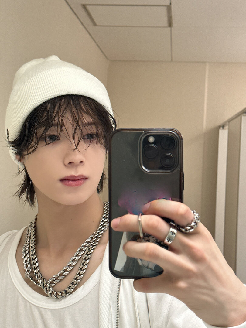 weverse_20231203174822-3.jpg