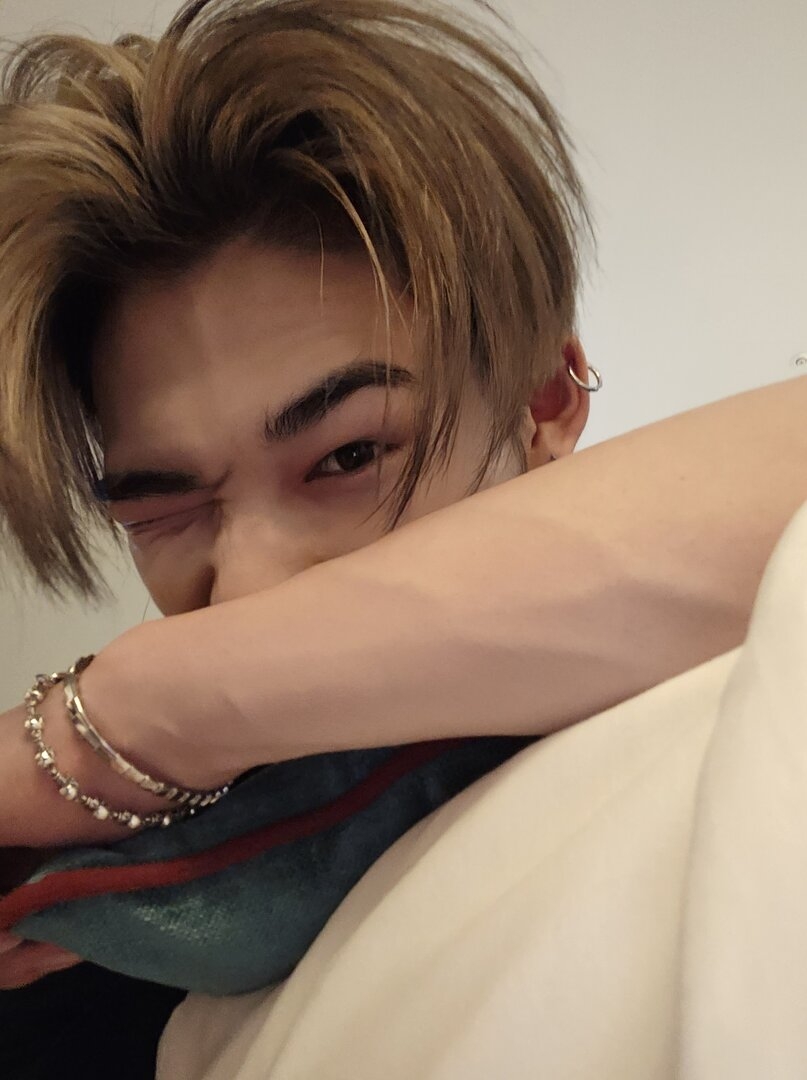 weverse_20231212090251-3.jpg