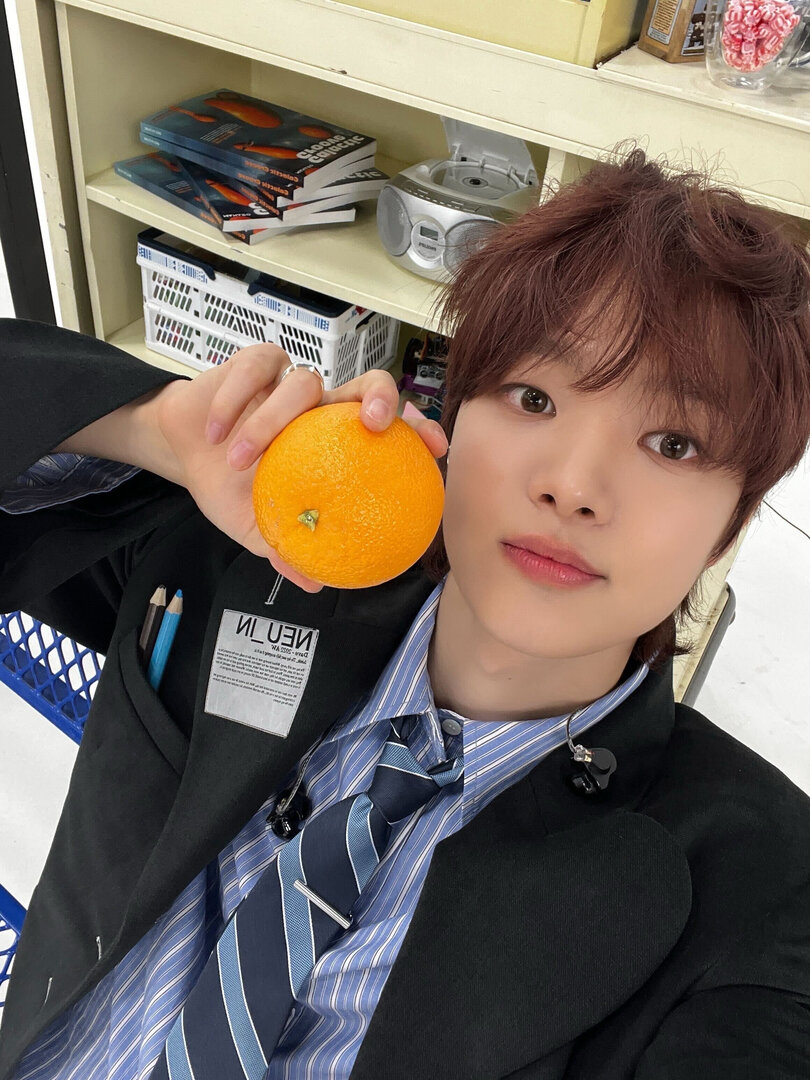 weverse_20231212091216-1.jpg