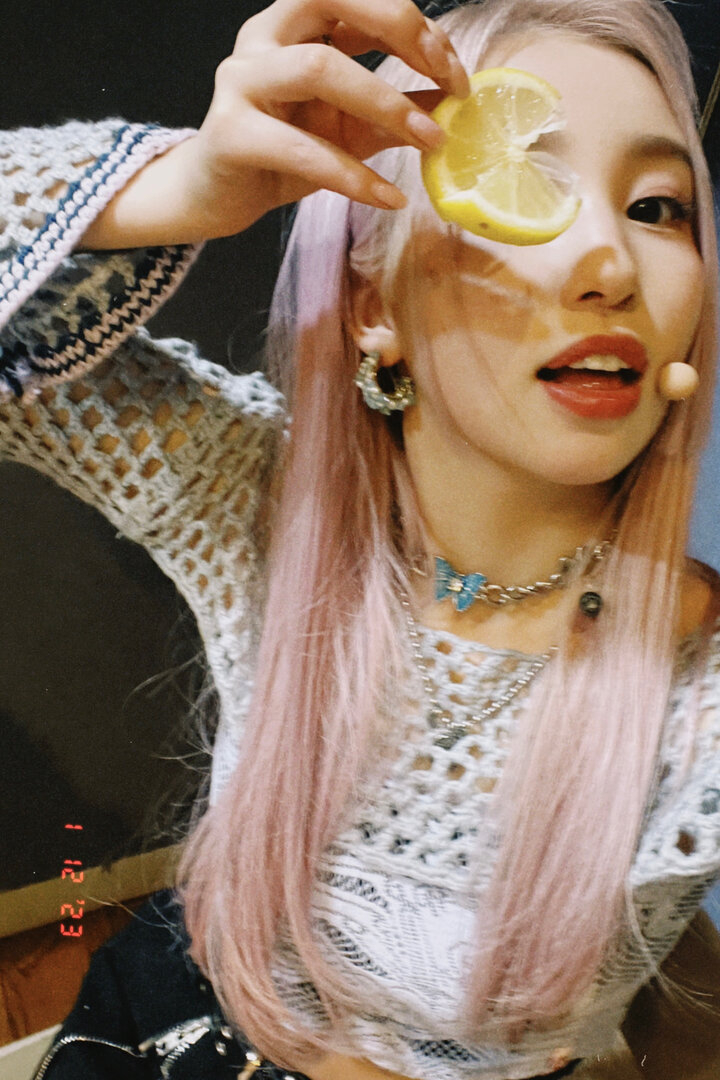 Weverse_7bf7b.jpg