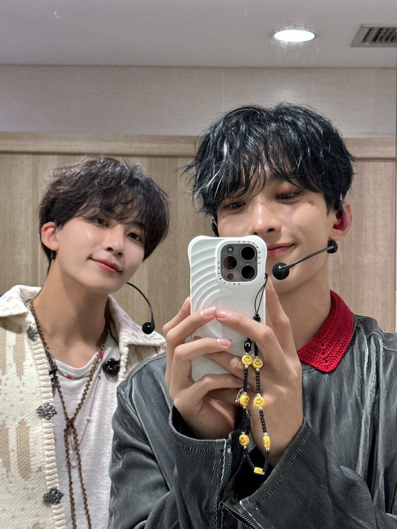 Weverse_8dca0.jpg