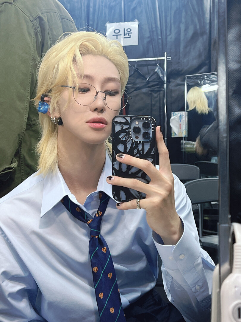 Weverse_8f663.jpg