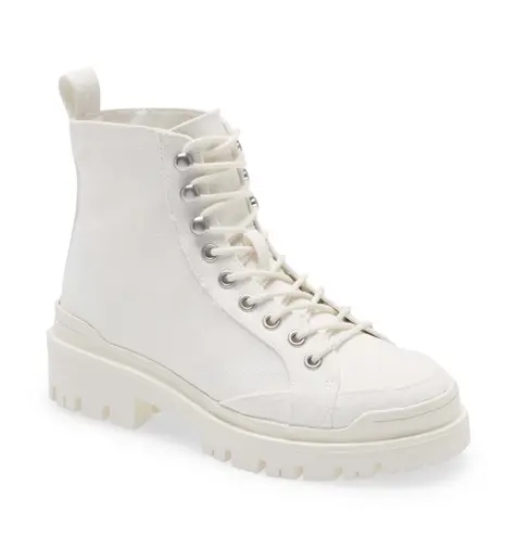 white boots.jpg