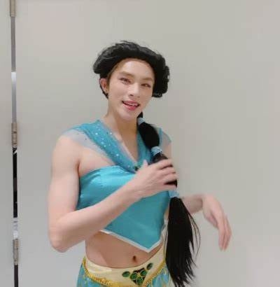 Xiaojun.jpg