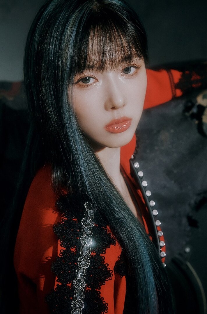 Yoohyeon.jpg