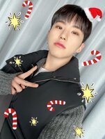 weverse_media_e5cd6b4efc704665890eeda67bc0454e800.jpg