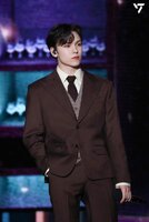 weverse_media_08ea6686bf60468082d3c4c9551ad3a6128.jpg
