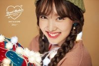 nayeon heart shaker.jpg