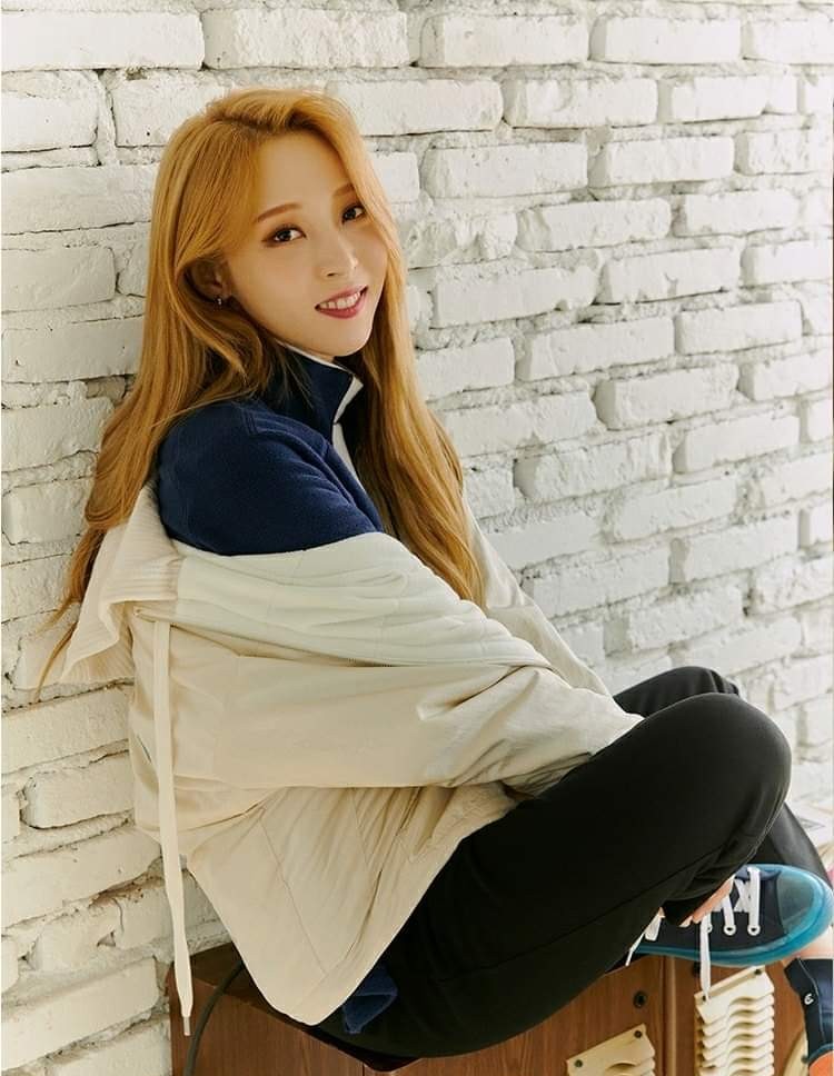 Moonbyul 🌹💕 - Mamamoo Photo (43619017) - Fanpop